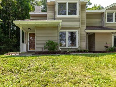 22 ALDEN Terrace, Millbrook, NY, 12545