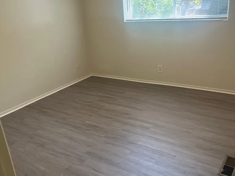 450 E Granite Ave #D — Photo 4