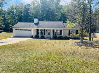28 Sandstone Dr, Sharpsburg, GA 30277