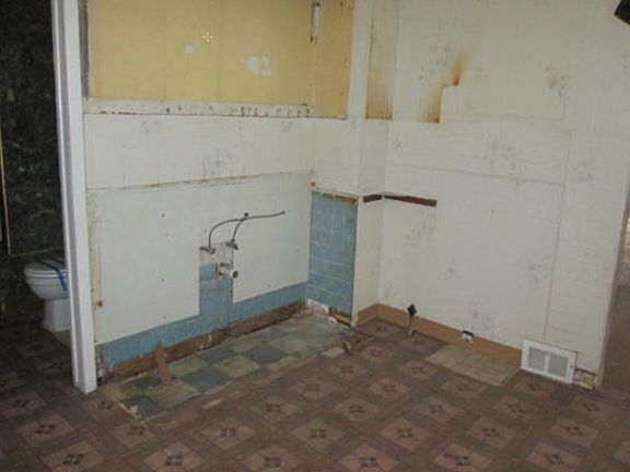 5th image of 11609 McDougall St
