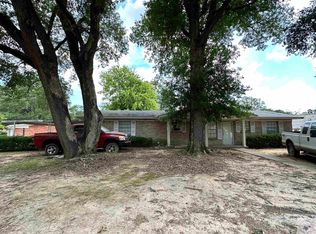 4011 Columbine Ln, Texarkana, TX 75503
