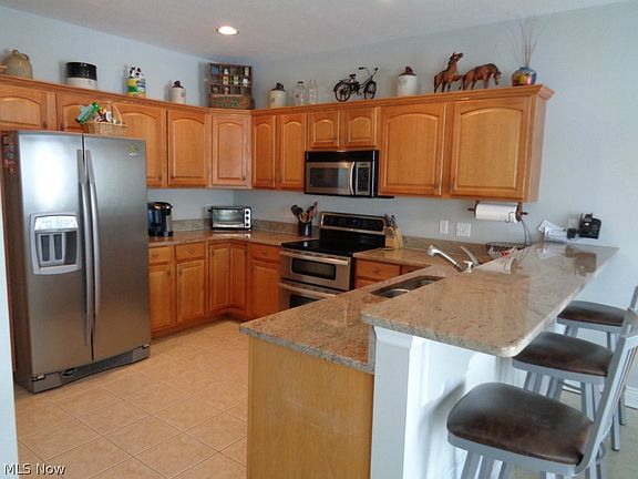 2nd image of 77 Grand Harbor Dr