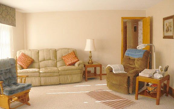 3rd image of 528 Cherry Ave