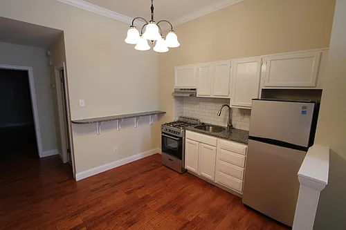 933 S 10th St #1 Photo 1