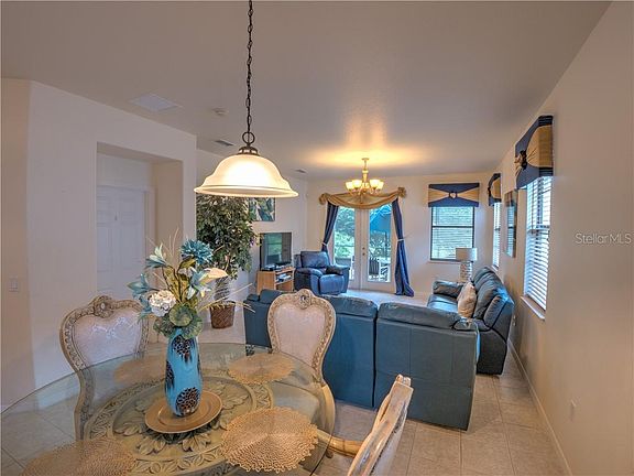 3rd image of 652 Grand Canal Dr