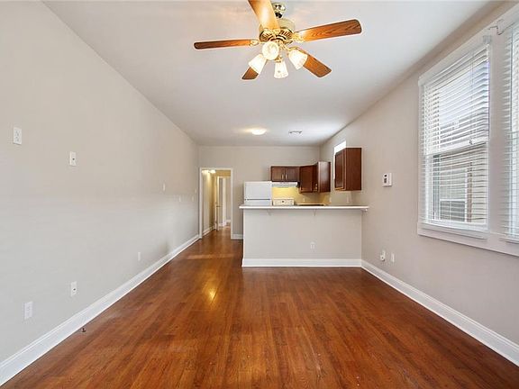 3rd image of 3117 Milan St