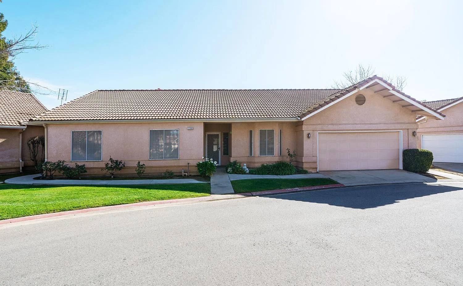 2390 E Fir Ave photo 1