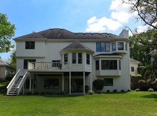 3584 Rae Ln, Woodbury, MN 55125