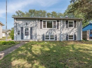 919 Shields Ave, Winthrop Harbor, IL 60096