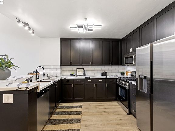 4th image of 330 13th St #1A