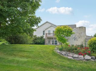 9221 S 51st St, Franklin, WI 53132