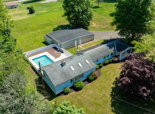 6411 Carlisle Rd, Dover, PA 17315