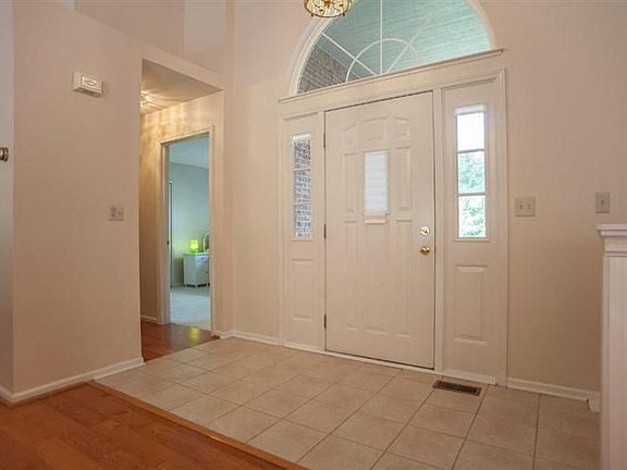 2nd image of 2298 Canyon Ct