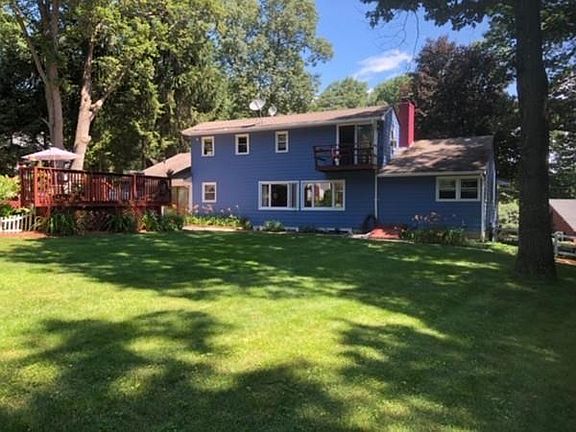 2nd image of 18 Avery Heights Dr