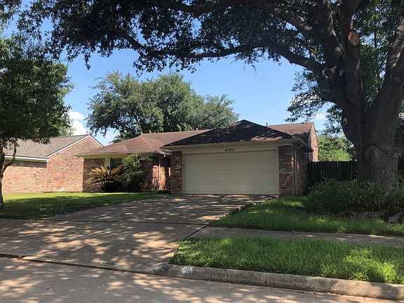 3rd image of 4023 Shelby Row