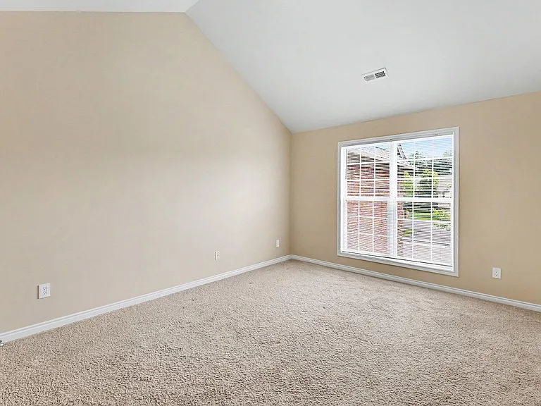 28469 Carlton Way Dr — Photo 9