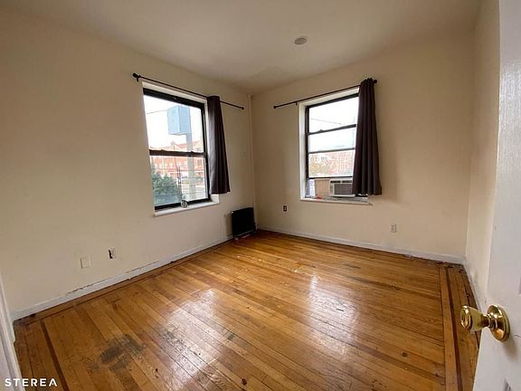 3rd image of 2906 21st Ave #1B