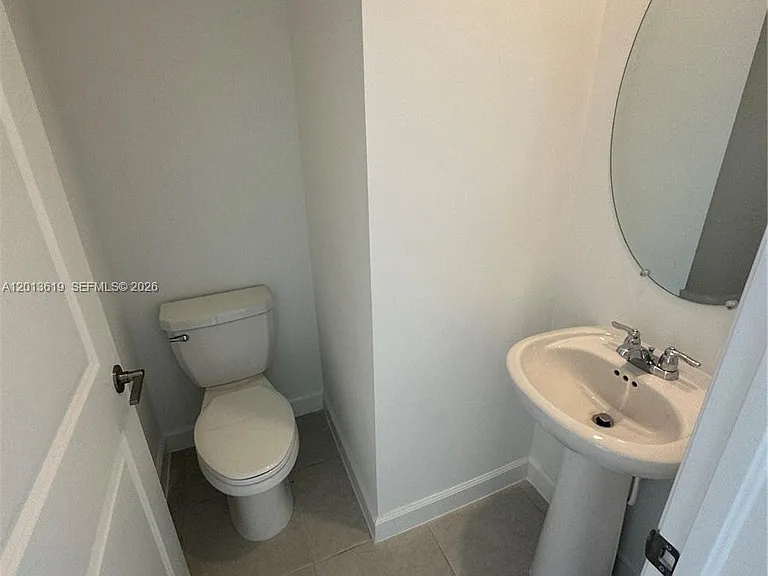 4665 Meyerson Pl — Photo 16