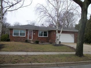 N33W5487 Hamilton Rd, Cedarburg, WI 53012