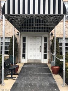 1851 King James Pkwy APT 107, Westlake, OH, 44145