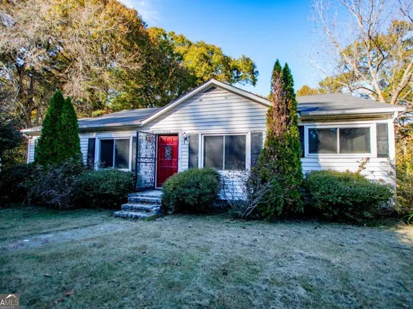 304 Taliaferro Dr, Hogansville, GA 30230