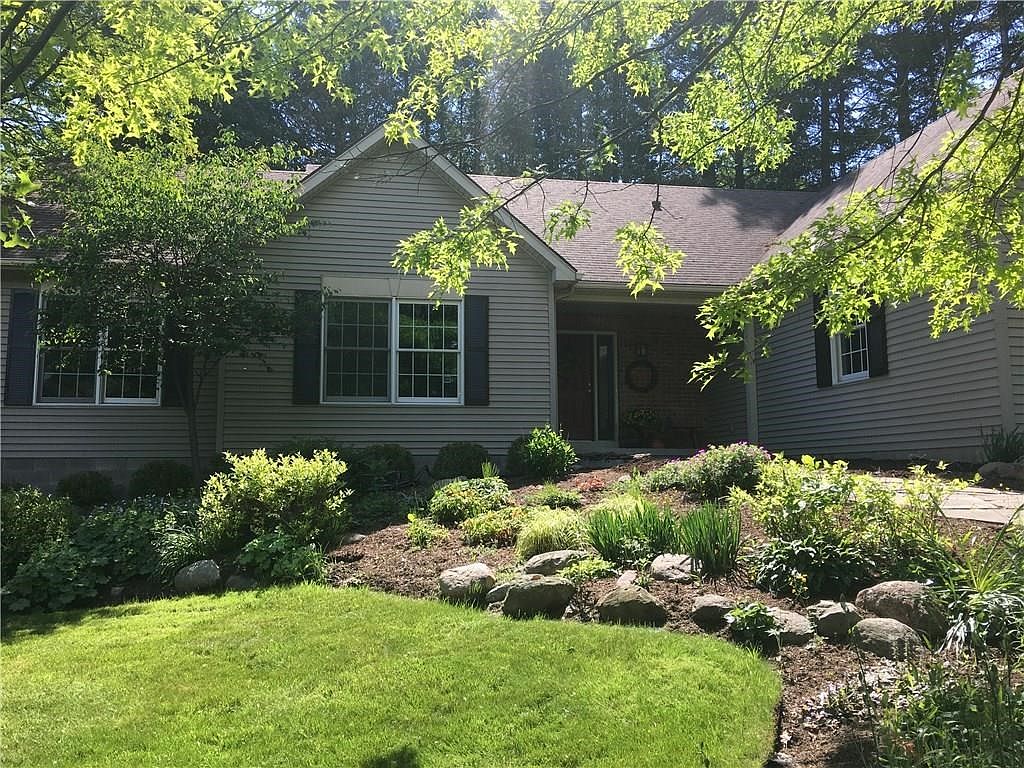 680 Hidden Pines Trl, ster, NY 14580 Zillow