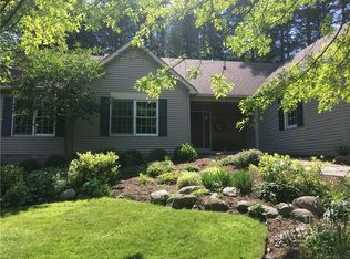 680 Hidden Pines Trl, Webster, NY 14580