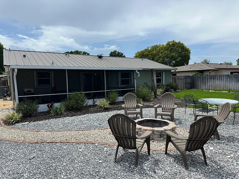 520 Parker Rd — Photo 7