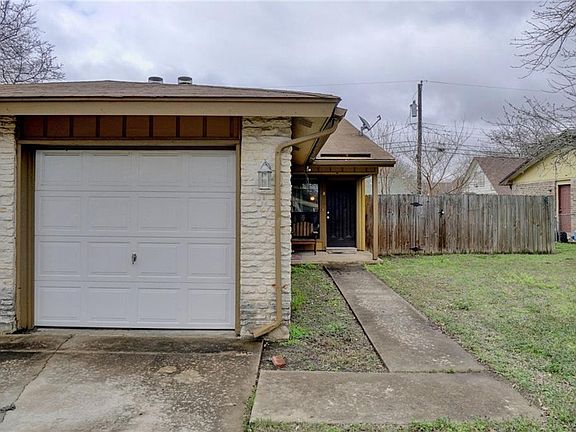 3rd image of 1803 Magnolia Dr