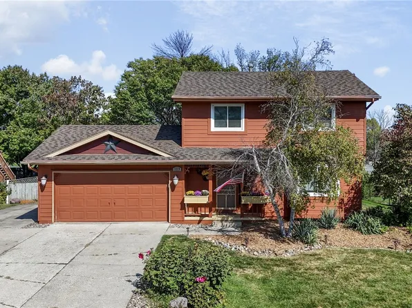 113 SW Kennybrook Dr, Grimes, IA 50111