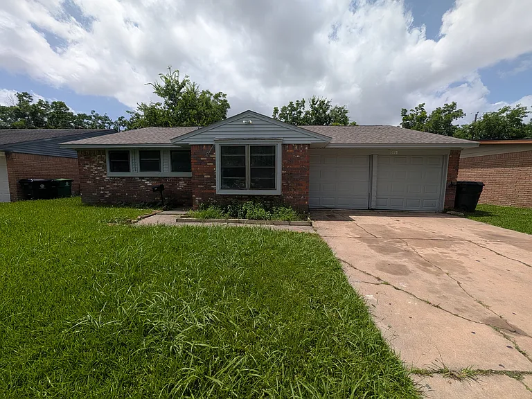 3723 Westhampton Dr — Photo 1