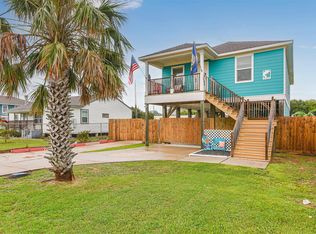 2302 103rd St, Galveston, TX 77554