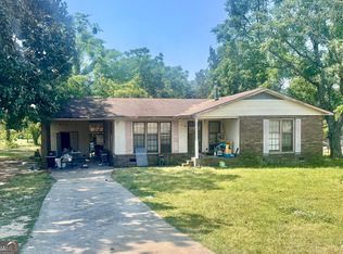 1310 Dave St, Vienna, GA 31092