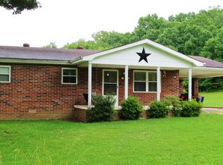 704 Pea Ridge Rd, Sunbright, TN 37872