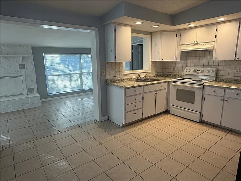 4117 Highland Loop — Photo 7