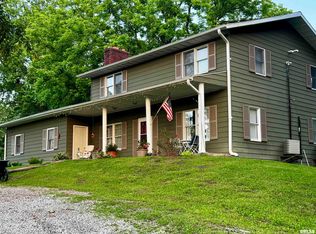 538 Boskydell Rd, Carbondale, IL 62902