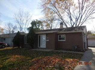 707 N Wayne Pl, Wheeling, IL 60090