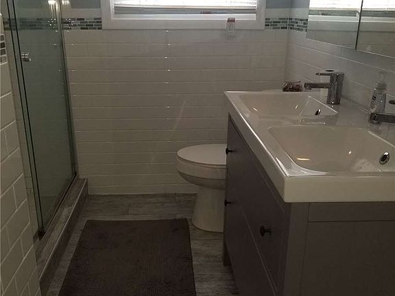 5th image of 266 Peterson St