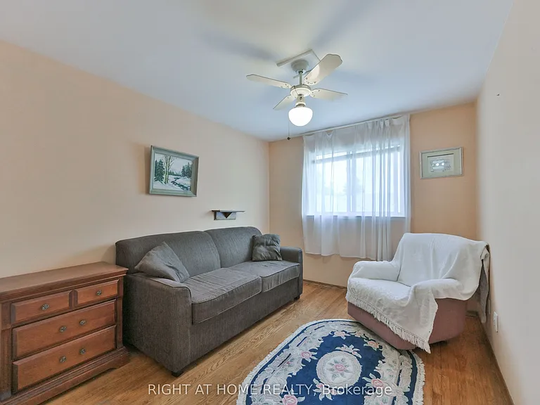 1728 Pickmere Ct — Photo 12