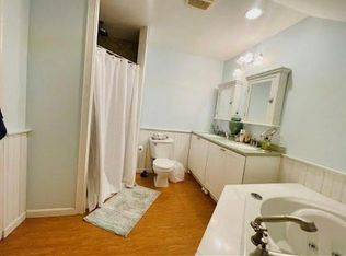 1 Nimitz St #B, Huntington, NY 11743