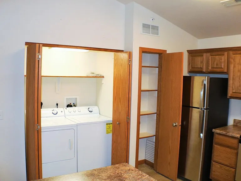 545 Pond View Drive — Photo 25