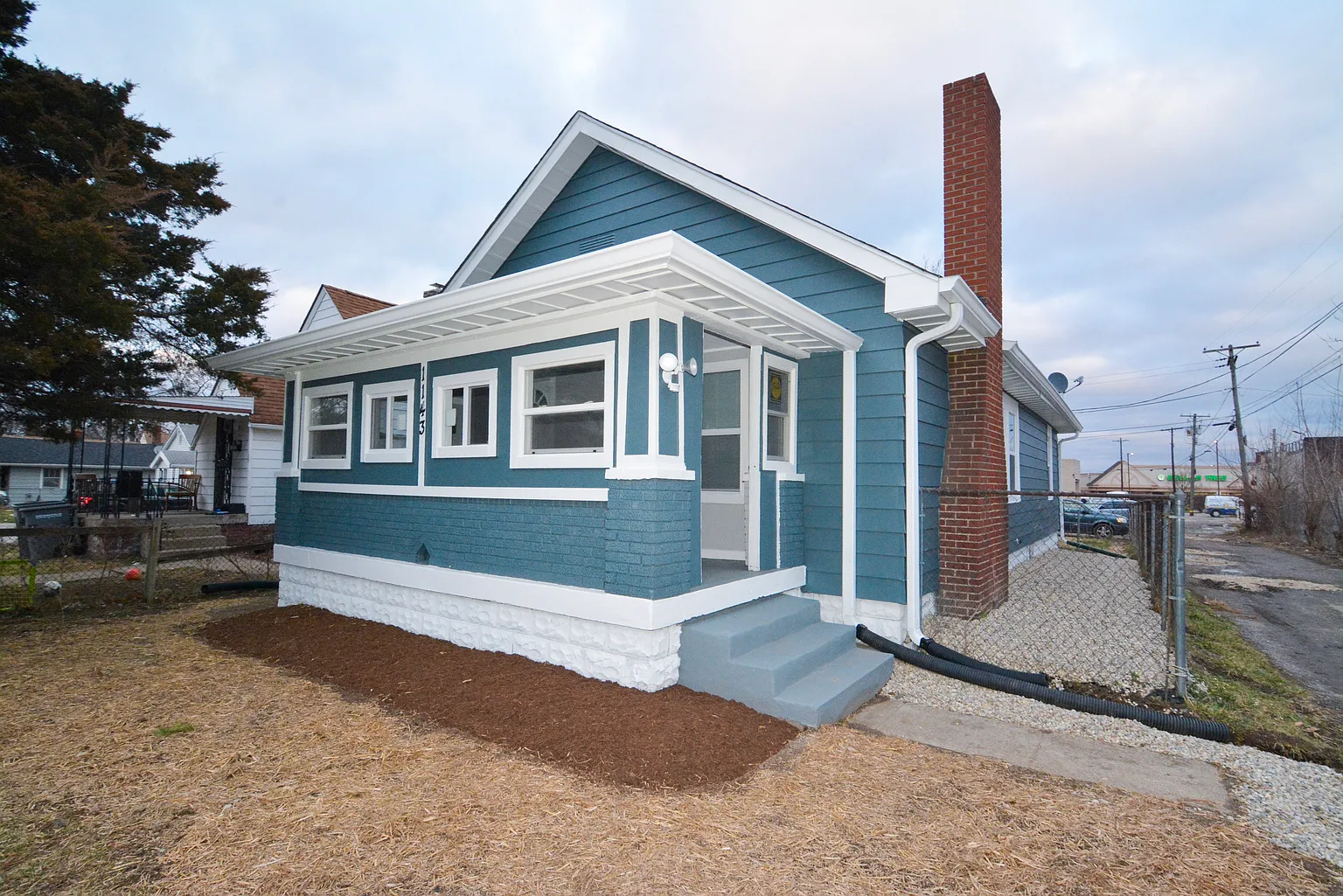 1143 S Mickley Ave photo 1