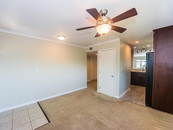 4th image of 2081 Whitman Way APT 424