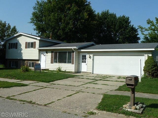 1st image of 1521 Laurie Gail Dr SE