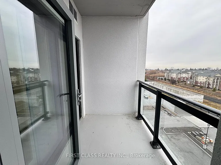 51 Clarington Blvd — Photo 12