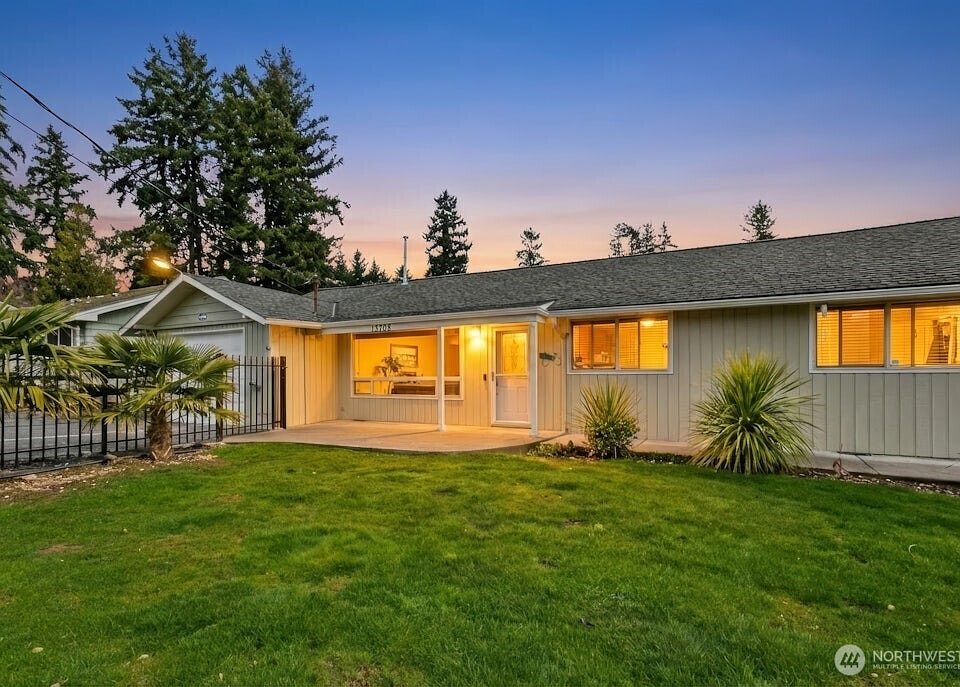 1st image of 13708 10th Avenue S