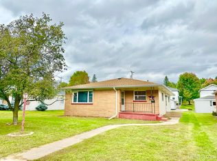 1820 W Sagola Ave, Kingsford, MI 49802 | MLS #50117922 | Zillow