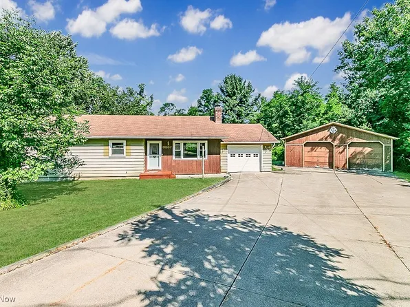 9557 Hoose Rd, Mentor, OH 44060