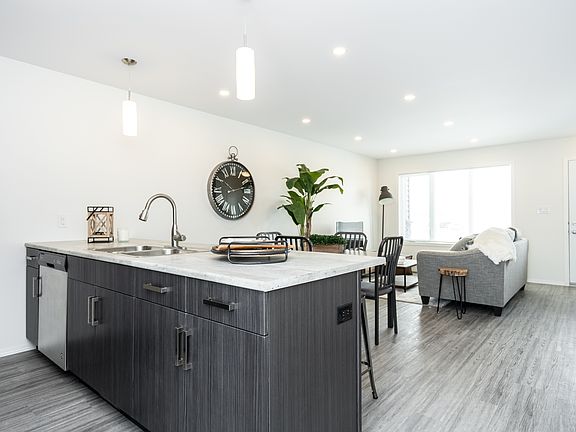 2nd image of 151 Macdonald Rd #1563493