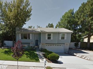 452 E Pepperidge Dr, Midvale, UT 84047